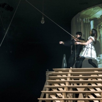WIR SCHLEIFEN DIE KUGEL RUND, Performance Beate Engl und Leonie Felle, Kunstbau / Lenbachhaus, 2019, Foto © Margit Memminger