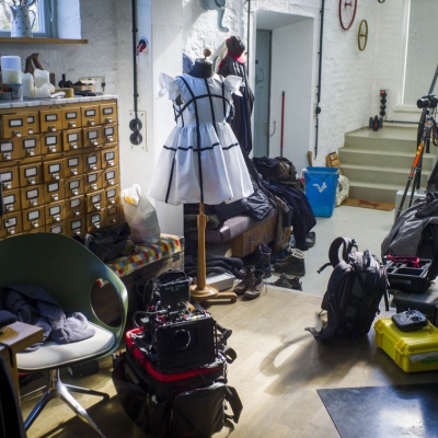 Kostüm Poupée im Equipment,  making of FILM, Foto © Hagen Keller